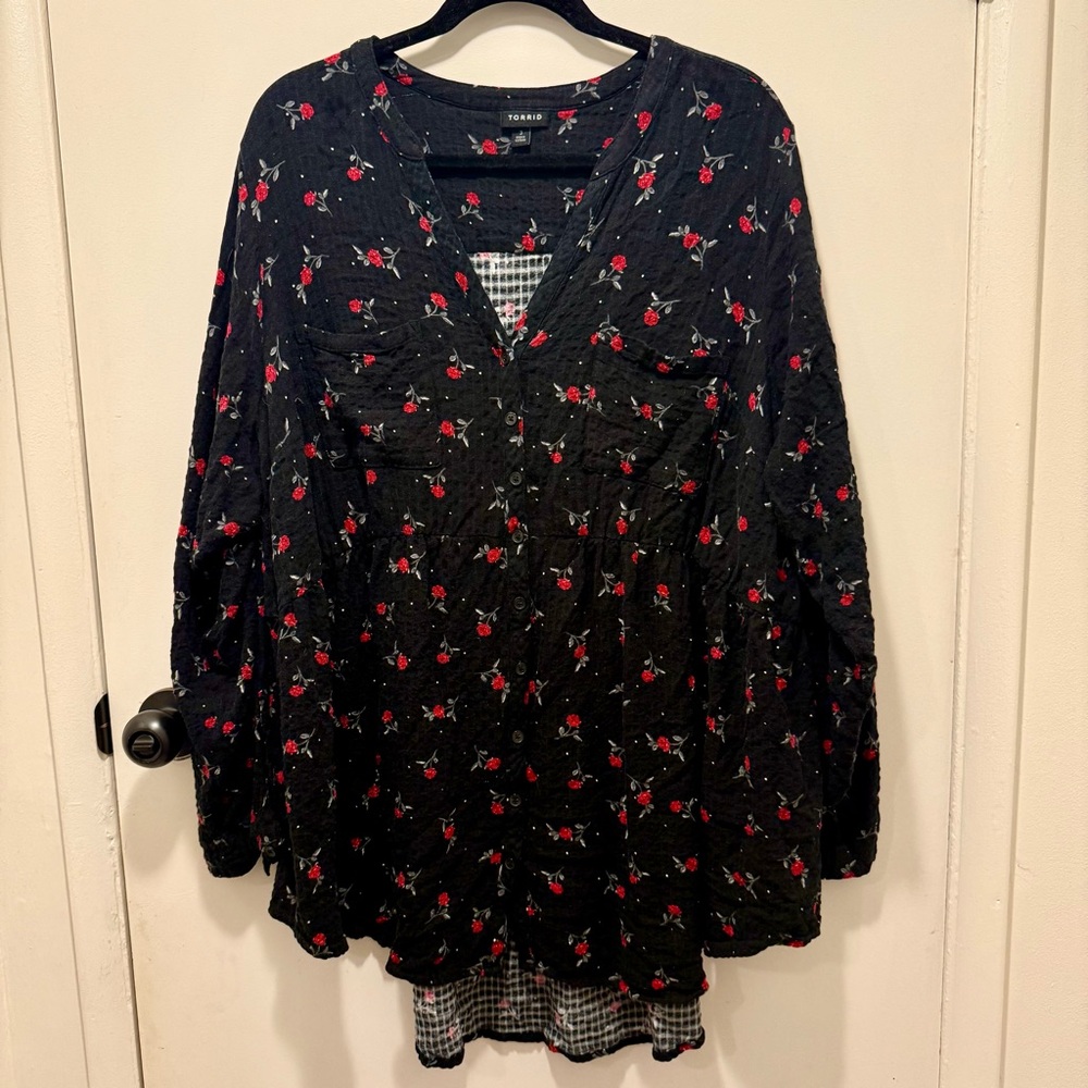 Torrid Black Rose Button-Up